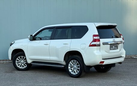 Toyota Land Cruiser Prado 150 рестайлинг 2, 2014 год, 2 990 000 рублей, 4 фотография