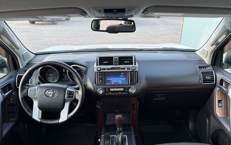 Toyota Land Cruiser Prado 150 рестайлинг 2, 2014 год, 2 990 000 рублей, 6 фотография