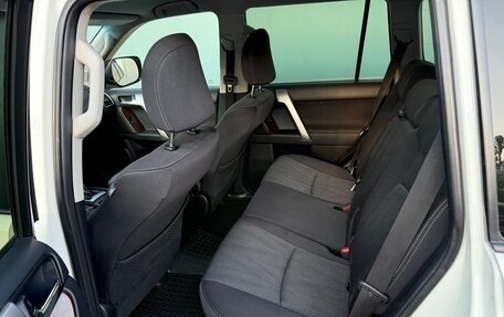 Toyota Land Cruiser Prado 150 рестайлинг 2, 2014 год, 2 990 000 рублей, 9 фотография