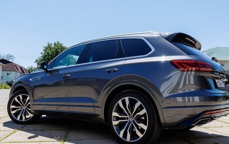 Volkswagen Touareg III, 2023 год, 9 850 000 рублей, 7 фотография