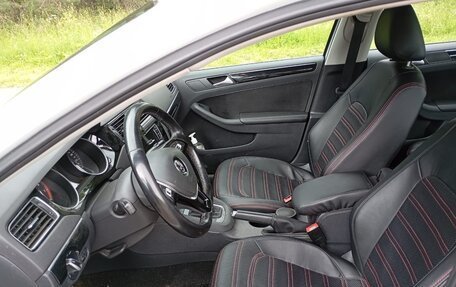 Volkswagen Jetta VI, 2018 год, 1 250 000 рублей, 3 фотография