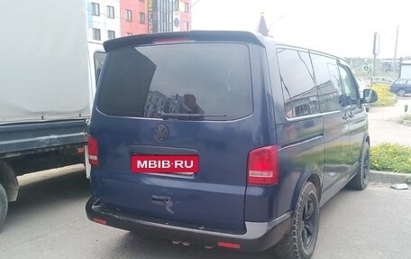 Volkswagen Transporter T5 рестайлинг, 2004 год, 699 000 рублей, 2 фотография