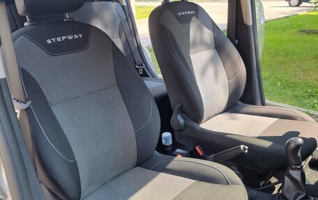 Renault Logan II, 2019 год, 1 150 000 рублей, 12 фотография