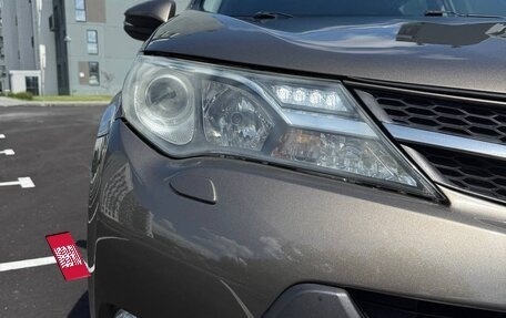 Toyota RAV4, 2015 год, 1 590 000 рублей, 4 фотография