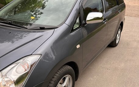 Toyota Wish II, 2003 год, 790 000 рублей, 31 фотография