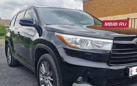 Toyota Highlander III, 2014 год, 3 350 000 рублей, 3 фотография