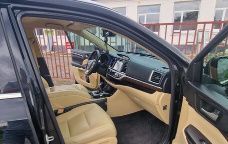 Toyota Highlander III, 2014 год, 3 350 000 рублей, 11 фотография
