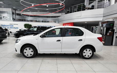Renault Logan II, 2018 год, 850 000 рублей, 10 фотография