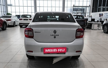 Renault Logan II, 2018 год, 850 000 рублей, 7 фотография
