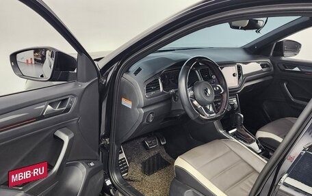 Volkswagen T-Roc I, 2022 год, 1 370 000 рублей, 5 фотография