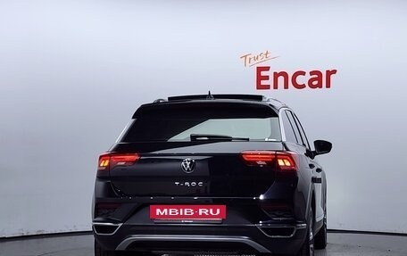 Volkswagen T-Roc I, 2022 год, 1 370 000 рублей, 4 фотография