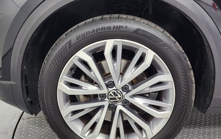 Volkswagen T-Roc I, 2022 год, 1 370 000 рублей, 19 фотография