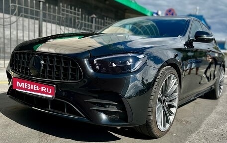 Mercedes-Benz E-Класс, 2021 год, 4 500 000 рублей, 3 фотография