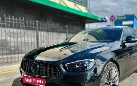 Mercedes-Benz E-Класс, 2021 год, 4 500 000 рублей, 4 фотография