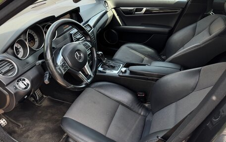 Mercedes-Benz C-Класс, 2011 год, 1 100 000 рублей, 7 фотография