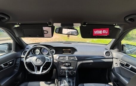 Mercedes-Benz C-Класс, 2011 год, 1 100 000 рублей, 8 фотография