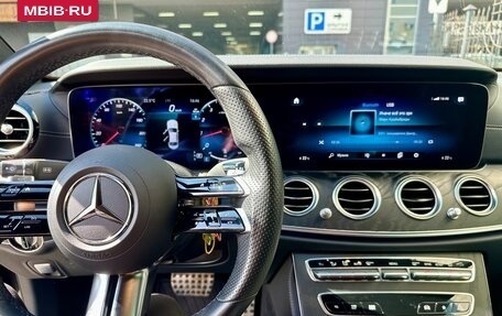 Mercedes-Benz E-Класс, 2021 год, 4 500 000 рублей, 9 фотография