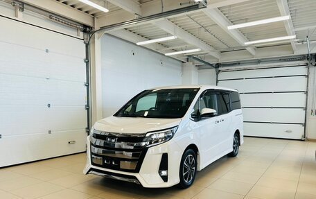 Toyota Noah III, 2018 год, 2 859 900 рублей, 2 фотография