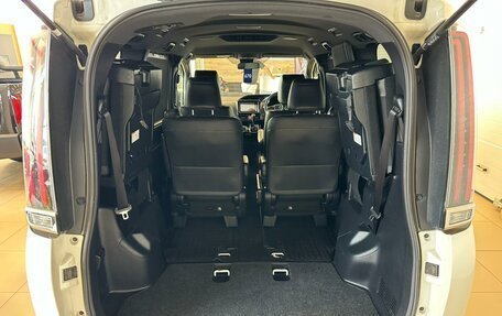 Toyota Noah III, 2018 год, 2 859 900 рублей, 21 фотография