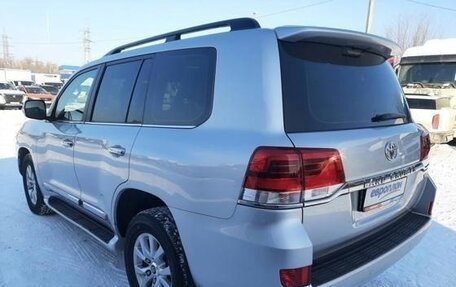 Toyota Land Cruiser 200, 2020 год, 7 300 000 рублей, 4 фотография