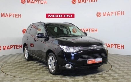 Mitsubishi Outlander III рестайлинг 3, 2012 год, 1 408 000 рублей, 3 фотография