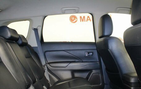 Mitsubishi Outlander III рестайлинг 3, 2012 год, 1 408 000 рублей, 11 фотография