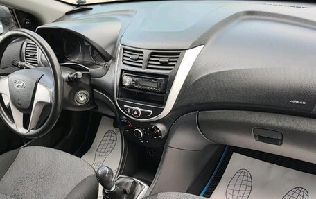 Hyundai Solaris II рестайлинг, 2013 год, 660 000 рублей, 9 фотография
