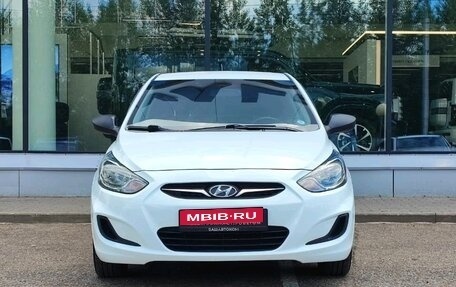 Hyundai Solaris II рестайлинг, 2013 год, 660 000 рублей, 2 фотография