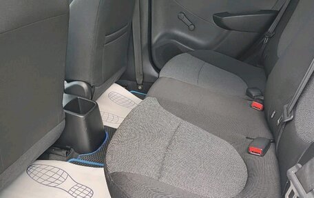 Hyundai Solaris II рестайлинг, 2013 год, 660 000 рублей, 14 фотография