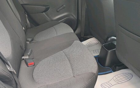 Hyundai Solaris II рестайлинг, 2013 год, 660 000 рублей, 13 фотография