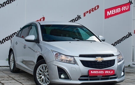 Chevrolet Cruze II, 2013 год, 850 000 рублей, 3 фотография