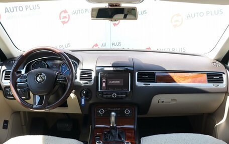 Volkswagen Touareg III, 2010 год, 2 199 000 рублей, 8 фотография
