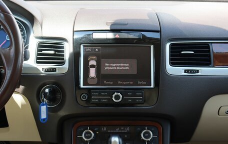 Volkswagen Touareg III, 2010 год, 2 199 000 рублей, 13 фотография