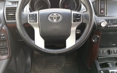 Toyota Land Cruiser Prado 150 рестайлинг 2, 2015 год, 3 800 000 рублей, 6 фотография