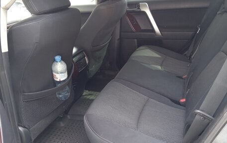 Toyota Land Cruiser Prado 150 рестайлинг 2, 2015 год, 3 800 000 рублей, 7 фотография