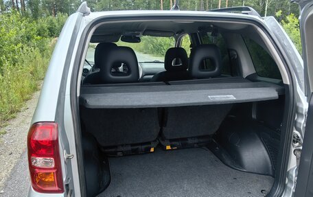 Toyota RAV4, 2003 год, 1 050 000 рублей, 5 фотография