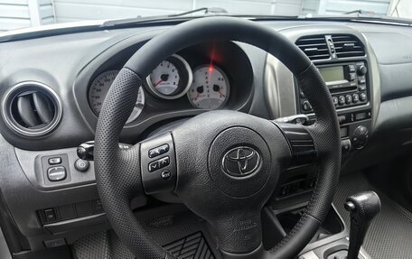 Toyota RAV4, 2003 год, 1 050 000 рублей, 9 фотография