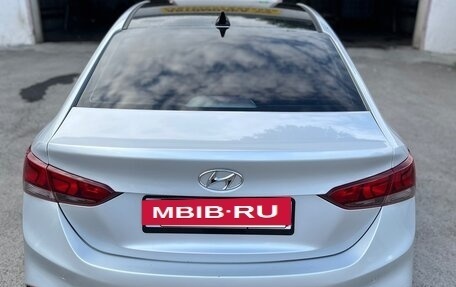 Hyundai Solaris II рестайлинг, 2017 год, 1 180 000 рублей, 3 фотография