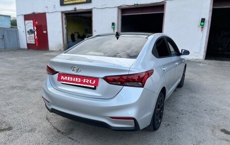 Hyundai Solaris II рестайлинг, 2017 год, 1 180 000 рублей, 4 фотография