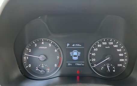 Hyundai Solaris II рестайлинг, 2017 год, 1 180 000 рублей, 13 фотография