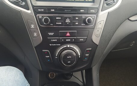 Hyundai Santa Fe III рестайлинг, 2016 год, 2 100 000 рублей, 4 фотография