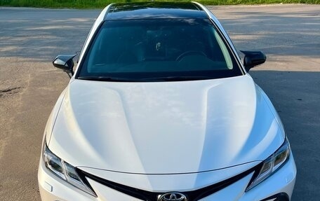 Toyota Camry, 2021 год, 3 300 000 рублей, 19 фотография