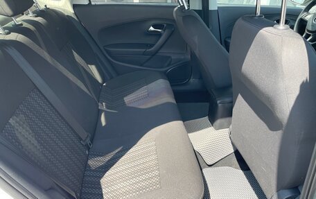 Volkswagen Polo VI (EU Market), 2016 год, 600 000 рублей, 17 фотография