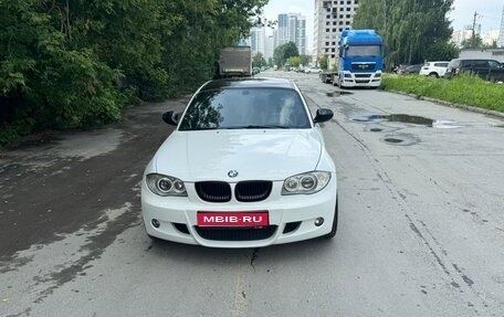 BMW 1 серия, 2010 год, 1 050 000 рублей, 1 фотография
