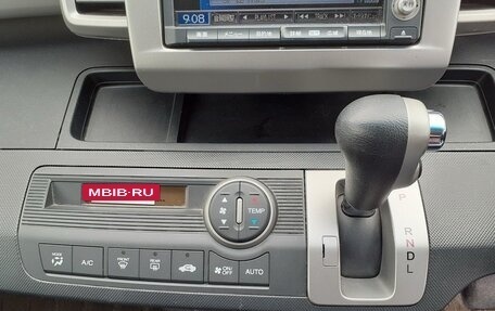 Honda Freed I, 2012 год, 1 450 000 рублей, 5 фотография
