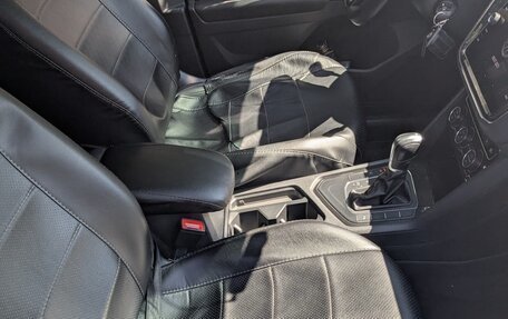 Volkswagen Tiguan II, 2019 год, 2 550 000 рублей, 3 фотография