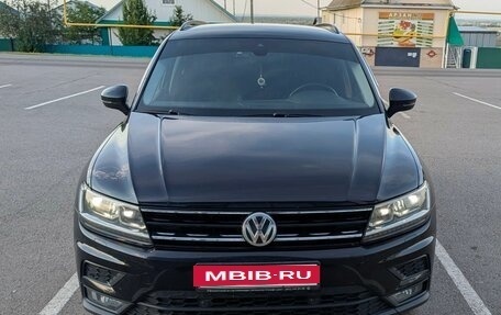 Volkswagen Tiguan II, 2019 год, 2 550 000 рублей, 5 фотография