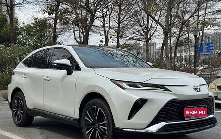 Toyota Venza, 2022 год, 2 445 045 рублей, 3 фотография