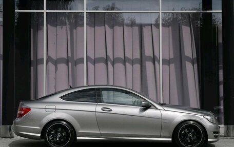 Mercedes-Benz C-Класс, 2011 год, 1 650 000 рублей, 5 фотография
