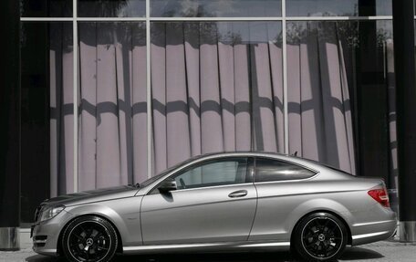 Mercedes-Benz C-Класс, 2011 год, 1 650 000 рублей, 10 фотография